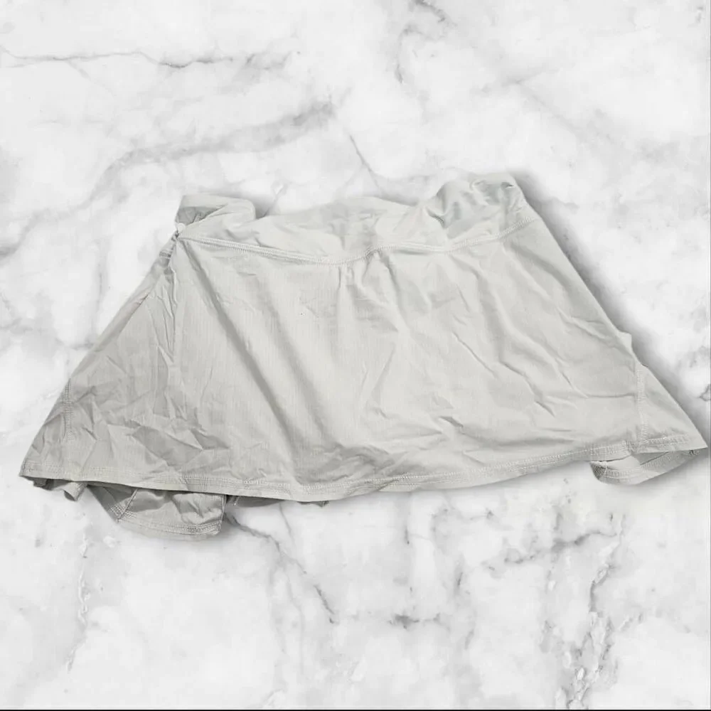 Lululemon Size 8 White Pace Setter Skirt